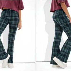 American Eagle Super high-waisted Plaid Flare Pants Size 4 Long NWT